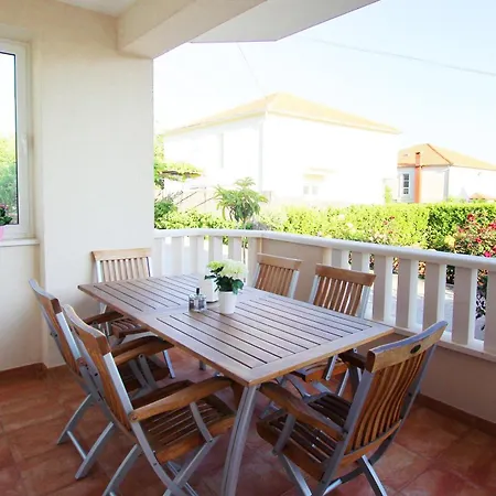 Apartments Kiwi Trogir Exterior photo